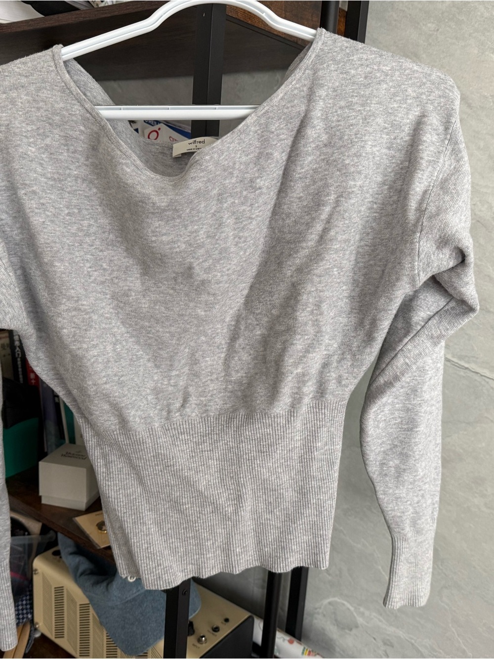 Wilfred Light Gray Scoop Neck Knit Sweater